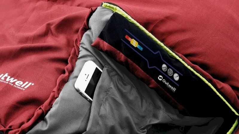 Outwell Campion Kinderslaapzak - Rood 4 Outwell Campion Kinderslaapzak - Rood - Afbeelding 4