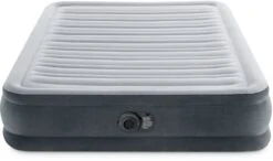 Intex Comfort Plush Luchtbed - Tweepersoons - Ingebouwde Elektrische Pomp 13 Intex Comfort Plush Luchtbed - Tweepersoons - Ingebouwde Elektrische Pomp -Bo-Camp || Intex || Outwell Verkoopwinkel 1320 1900 67768 prd12 2023 300