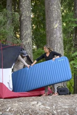 Therm-A-Rest MondoKing 3D 11.0 L Zelfopblazende Slaapmat -Bo-Camp || Intex || Outwell Verkoopwinkel 1900 1267 2022 cascade summer carcamp washington rinckenberger 4443 1