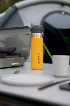 Stanley The Legendary Classic Thermosfles - 750 Ml - Donkergroen 9 Stanley The Legendary Classic Thermosfles - 750 Ml - Donkergroen -Bo-Camp || Intex || Outwell Verkoopwinkel 1900 1267 stanley fles 1