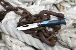 Opinel N°08 Outdoor Zakmes - Blauw -Bo-Camp || Intex || Outwell Verkoopwinkel 3123840015762 opinel outdoor 8 blauw sfeer1 resultaat