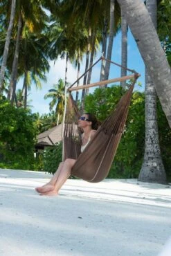 La Siesta Habana Hangstoel XL - Chocolate 12 La Siesta Habana Hangstoel XL - Chocolate -Bo-Camp || Intex || Outwell Verkoopwinkel 900 601 hal21 6 ambiance 200